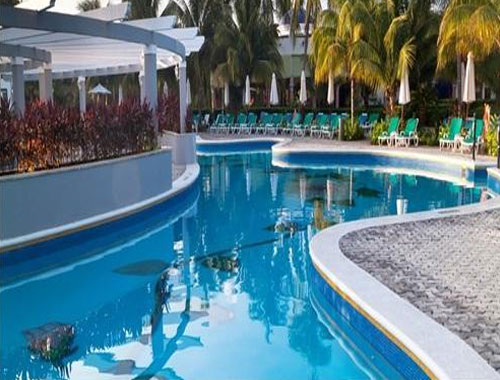 Commercial Swimming Pool in Kanpur